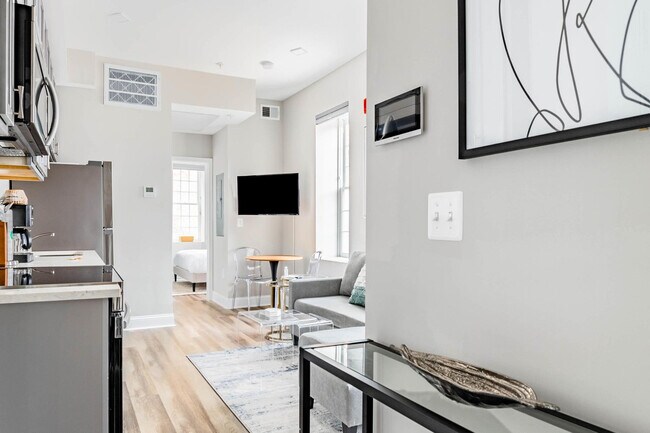 Building Photo - 701 E St SE