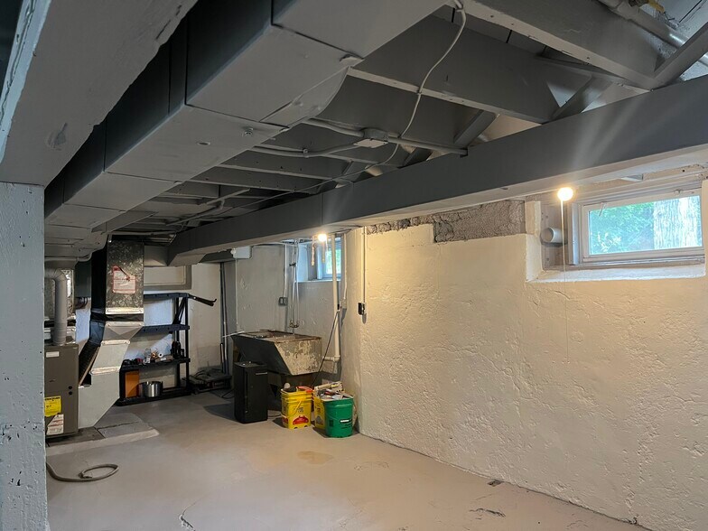 Basement - 1054 Desoto St