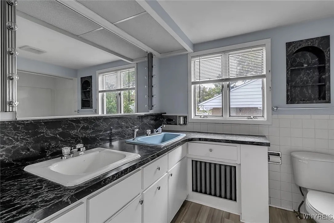 Building Photo - 90 Clover Pl