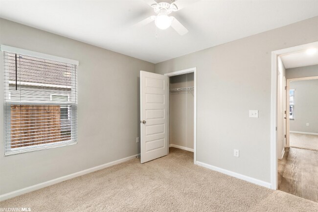 Building Photo - 7944 Pickwick Dr.