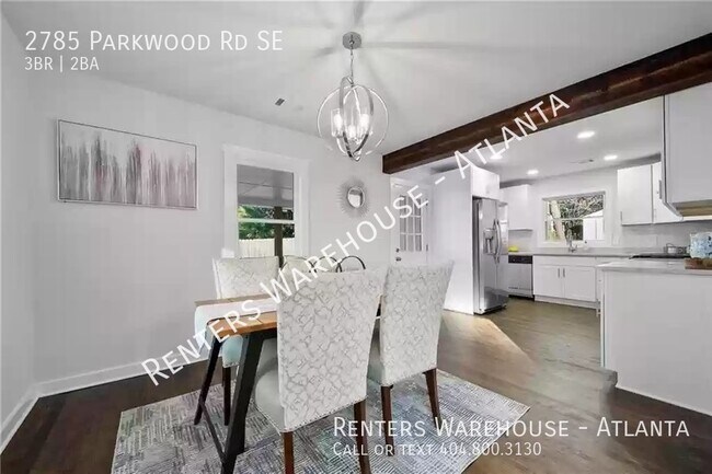 Building Photo - Gorgeous RENOVATION! 3 Bedroom in Heart of...