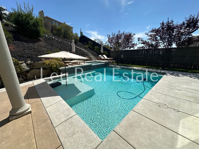 Building Photo - 2630 Giorno Way