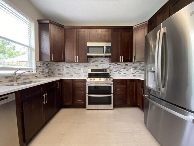 Building Photo - 4115 Andover Cay Blvd