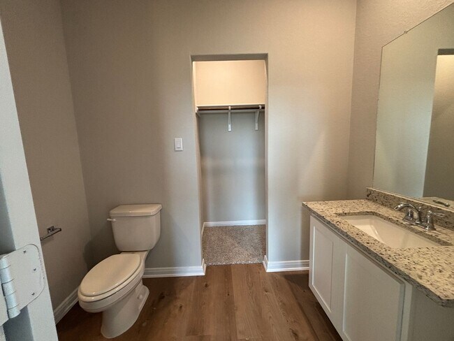 Building Photo - Triple Master Suites 3-Story Townhome