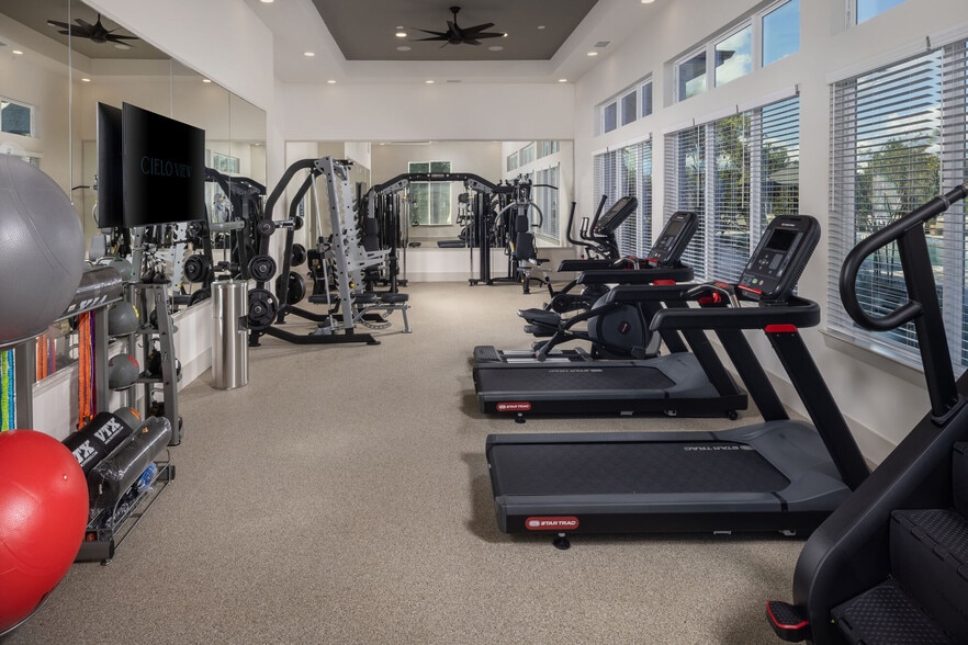 Building Photo - The Carmina