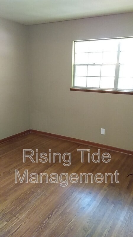 Building Photo - 1601 2nd St NW