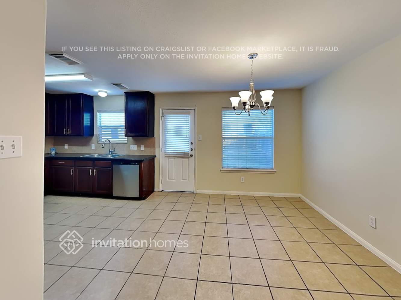 Building Photo - 4030 Falvel Shadow Creek Dr