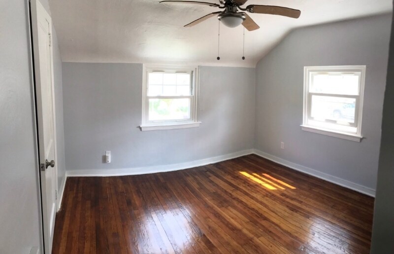 Building Photo - 706 Hestor Dr