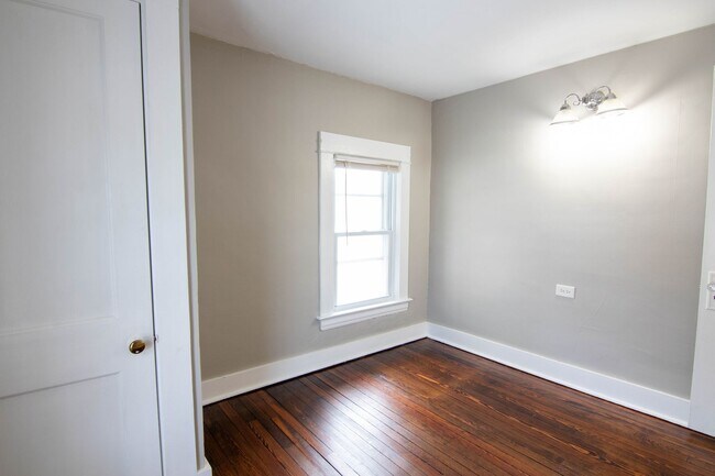 Building Photo - Garden Dr 1500-1502 MLR