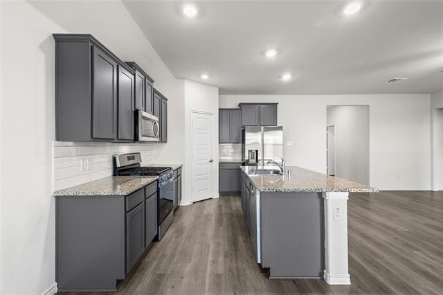 Building Photo - 812 Indigo Rd