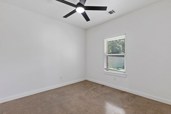 Building Photo - Brand-New 3 Bed, 2 Bath Home for Rent Neve...