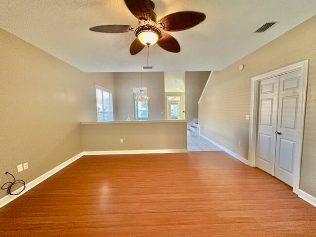 Building Photo - 302 Cll Escada