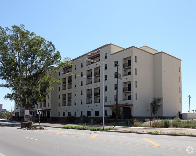 Sentinel Plaza 125 S Linda Ave Tucson AZ 85745 Apartment Finder