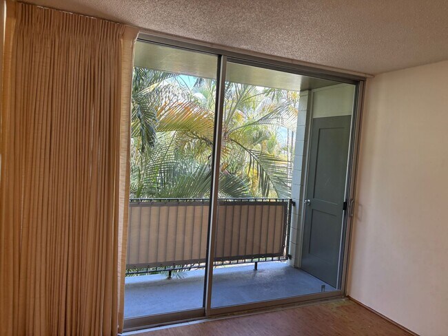 Building Photo - Available Now: 2 Bedroom, 1.5 bath Condo w...