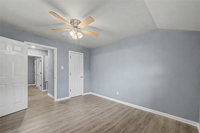 Building Photo - 6343 Maple Hill Dr