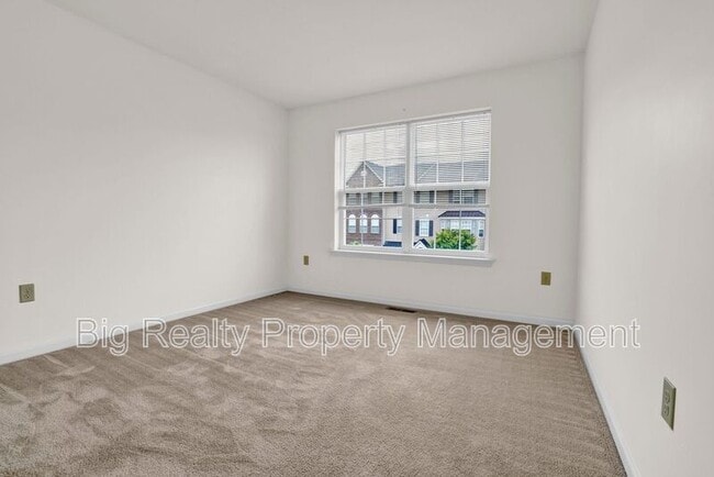Building Photo - 2024 Morgan Hill Dr
