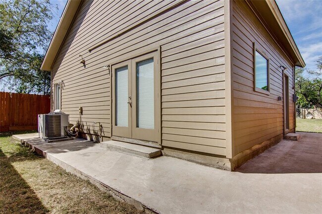 Building Photo - 6407 Hopkins Dr
