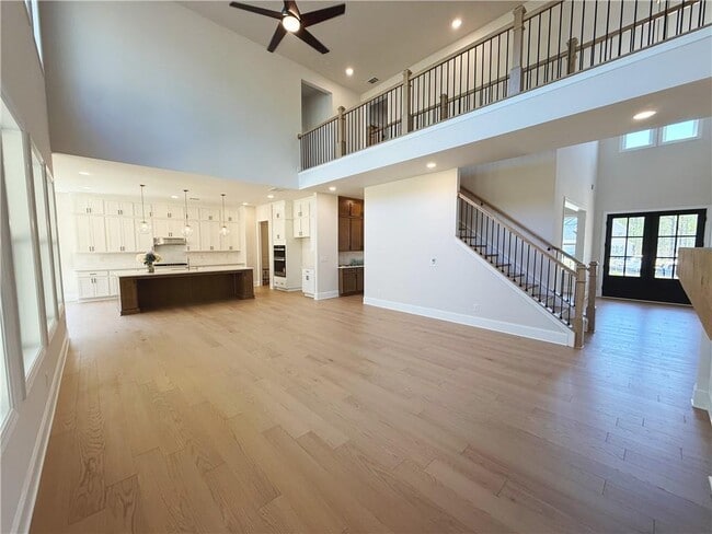 Building Photo - 2450 Colliers Ln