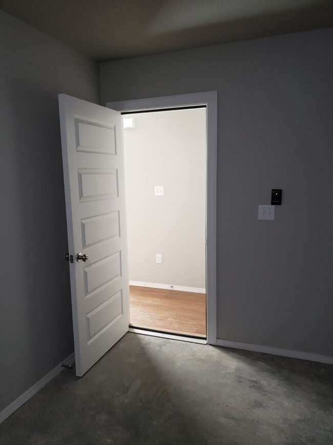 Building Photo - 2107b Ingalls Ln