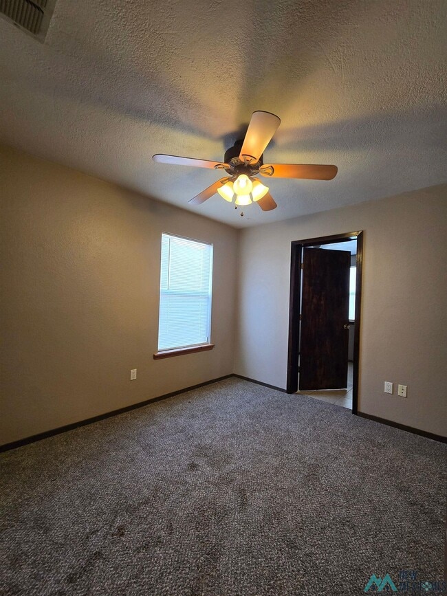 Building Photo - 1808 Debra St