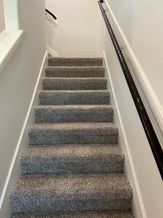 Building Photo - 26010 Emory Holw Dr