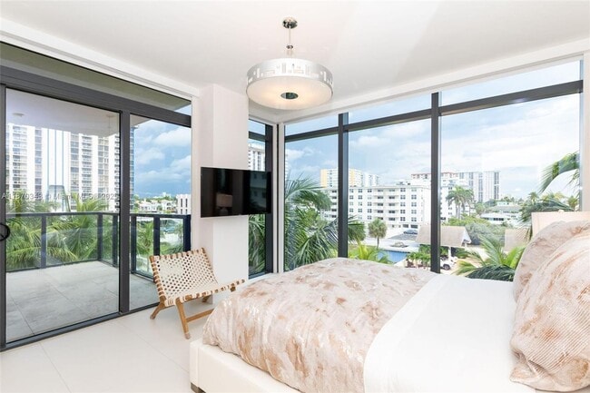 Building Photo - 2101 S Surf Rd