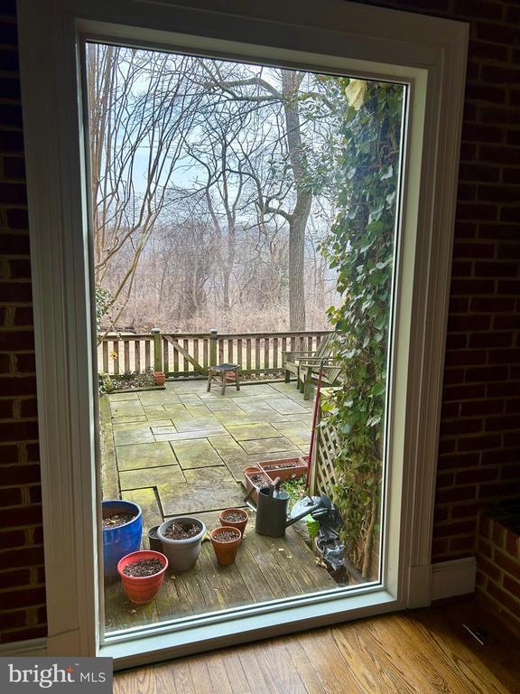 Building Photo - 4416 Lingan Rd NW