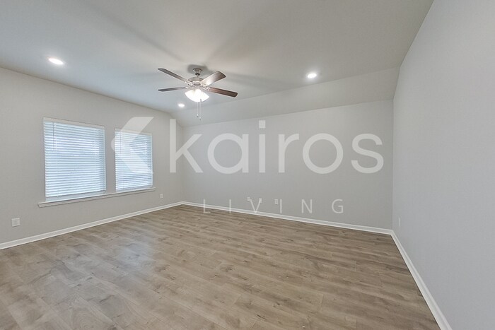 Building Photo - 116 SANTIAGO COURT