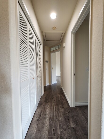 Building Photo - 7285 Calabria Ct