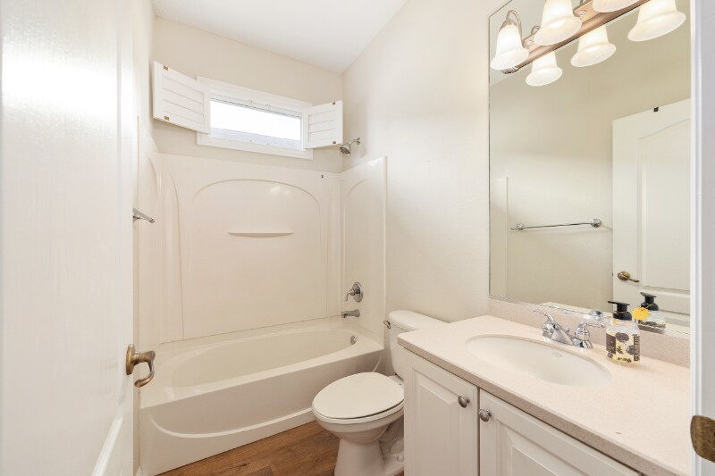 Building Photo - 6510 SW 50th Ct