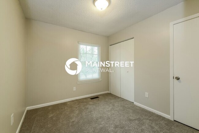 Building Photo - 4 Bedroom Pet-Friendly Home in moody, AL with Main Street Renewal