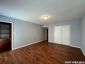 Building Photo - 2331 W Magnolia Ave