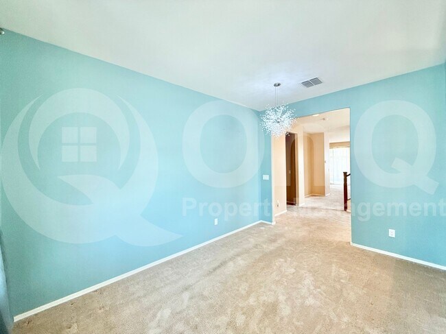 Building Photo - 218 N 109th Dr