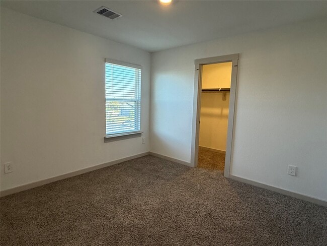 Building Photo - 12810 Harlesden Ln