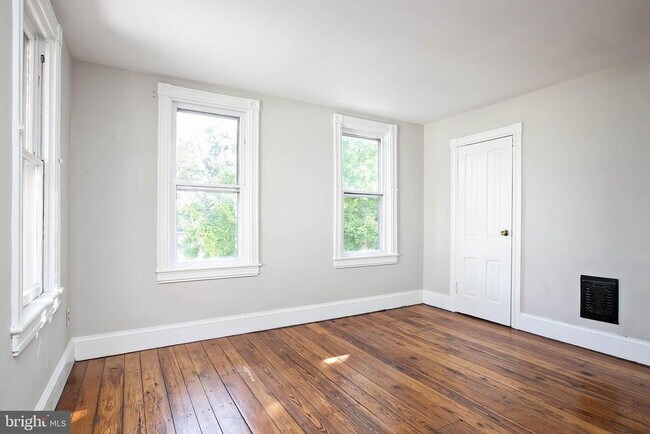 Building Photo - 208 S Atlantic Ave