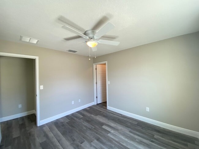 Building Photo - Custom Home - Kingsland Country Estates Desirable  4/2/2 **Won't Last**