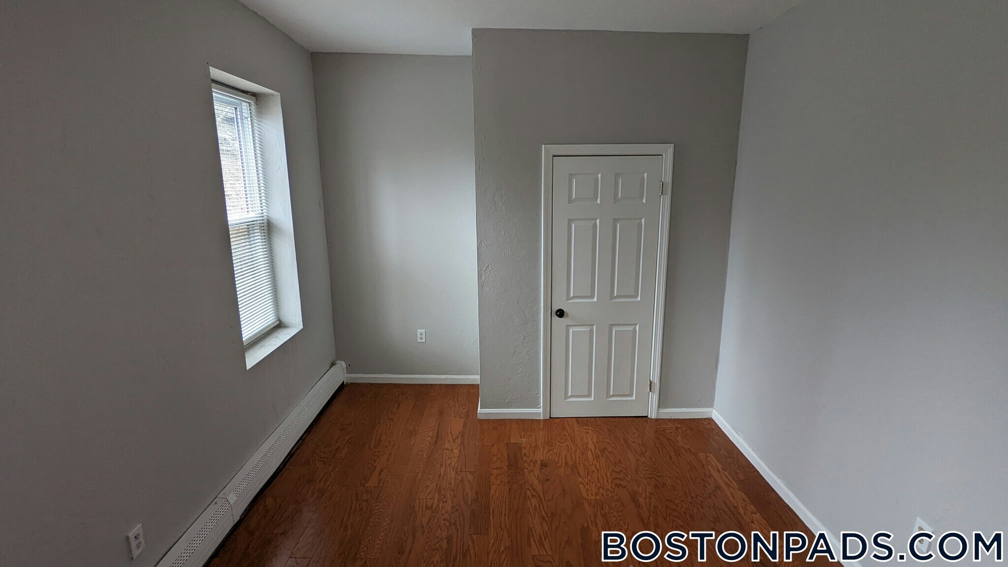 Building Photo - 98 Woodledge St