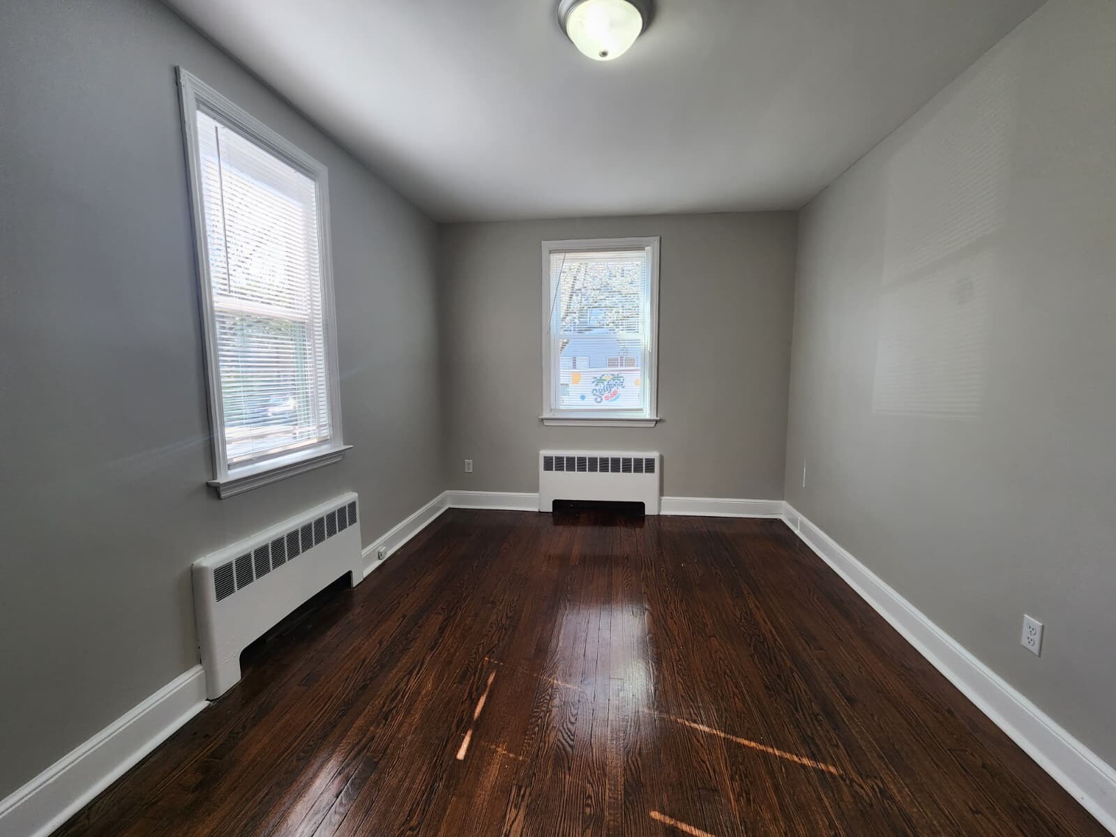 Building Photo - 383 Newhall St