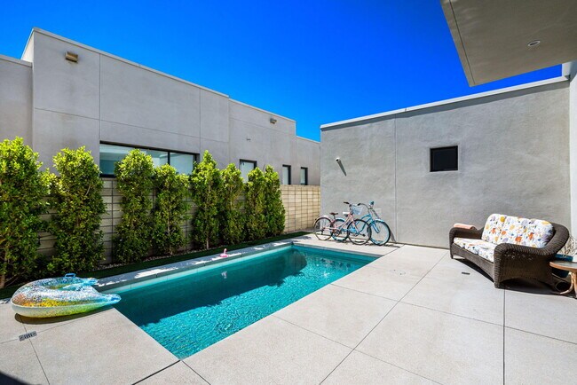Building Photo - 845 Nugget Ln