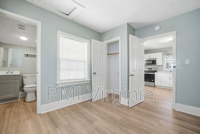 Building Photo - 409 Nevada St