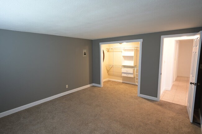 Building Photo - 2 bed 1.2 bath in Sequim