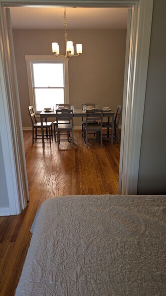 Building Photo - 4216 Mercier St