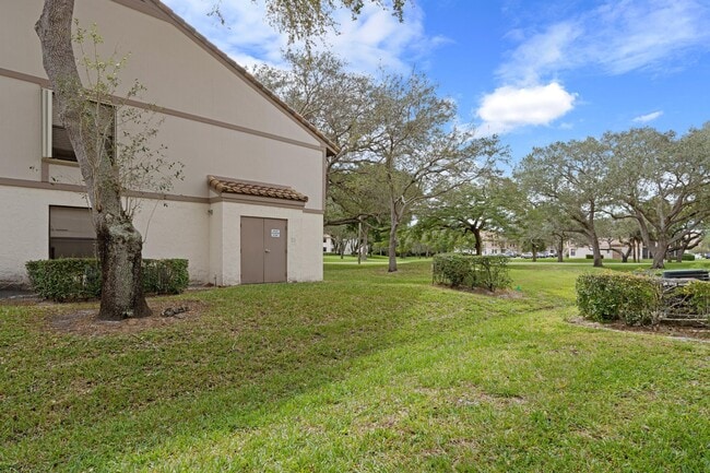 Building Photo - 3129 Millwood Terrace