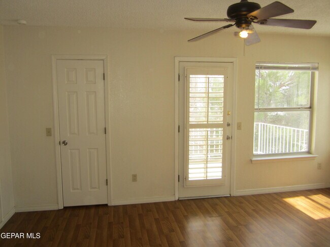 Building Photo - 6924 Imperial Ridge Dr