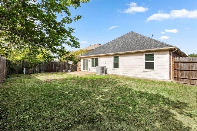 Building Photo - 1204 Gerona Blvd