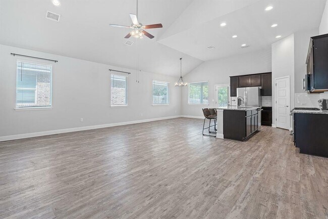 Building Photo - 9213 Margaret Jewel Ln