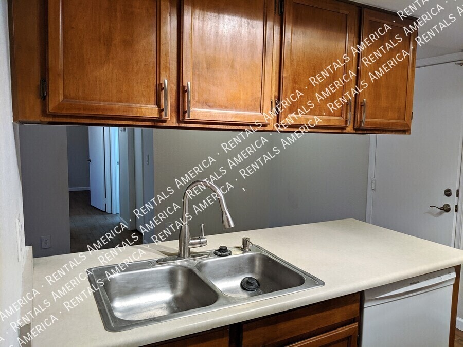 Building Photo - 8888 N 47th Ave