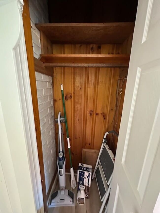 Building Photo - COMING SOON! 31807 W. Chicago, Livonia MI ...