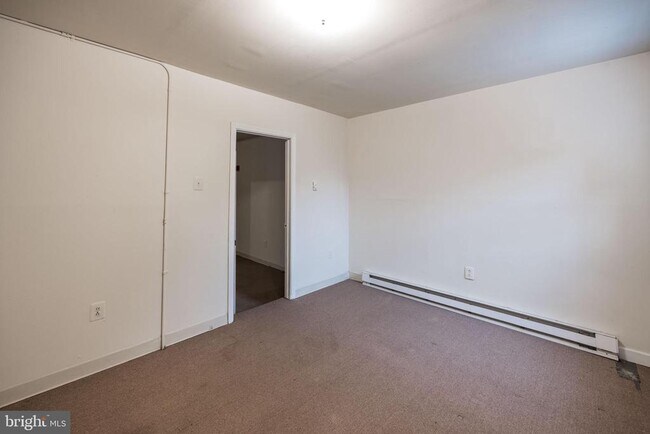 Building Photo - 1534 S 4th St