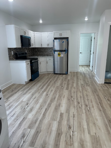 Building Photo - 7810 Limekiln Pk